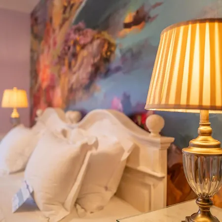 The Little Britain Themed One Of A Kind In Europe 4* Vettelschoss