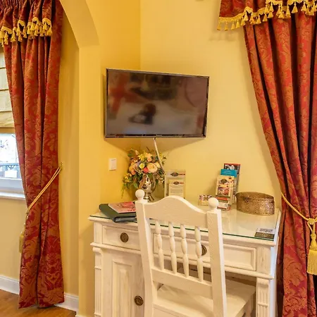 The Little Britain Themed One Of A Kind In Europe 4* Vettelschoss