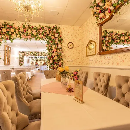 The Little Britain Themed One Of A Kind In Europe 4*