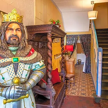 Hotel The Little Britain Themed One Of A Kind In Europe Vettelschoß