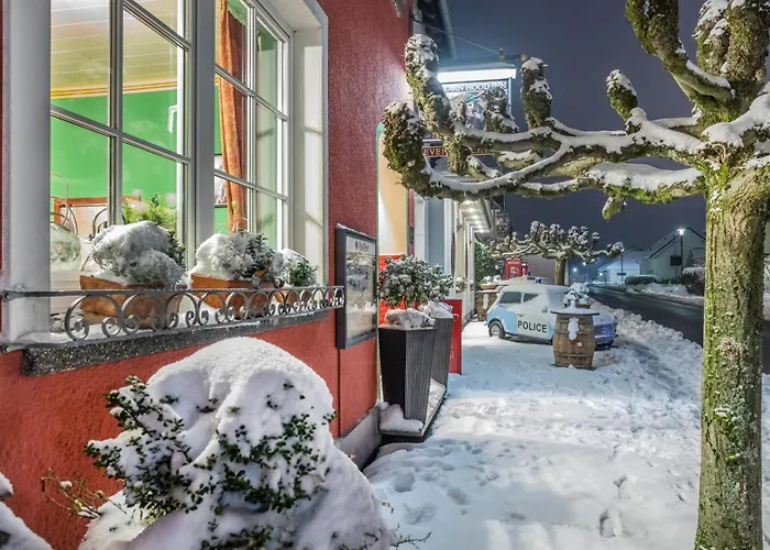 The Little Britain Themed One Of A Kind In Europe 4* Vettelschoß