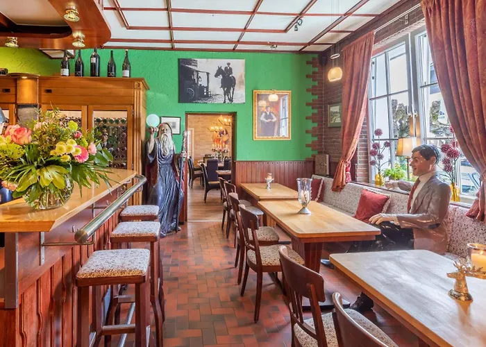 The Little Britain Themed One Of A Kind In Europe מלון 4*