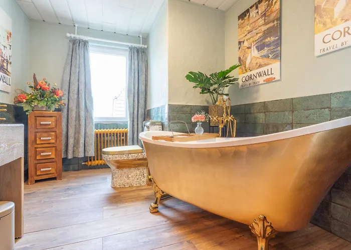 The Little Britain Themed One Of A Kind In Europe מלון Vettelschoß